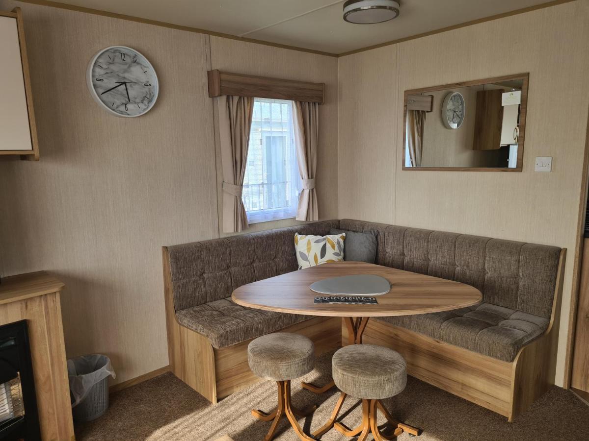 8 Berth On Sealands New Horizon