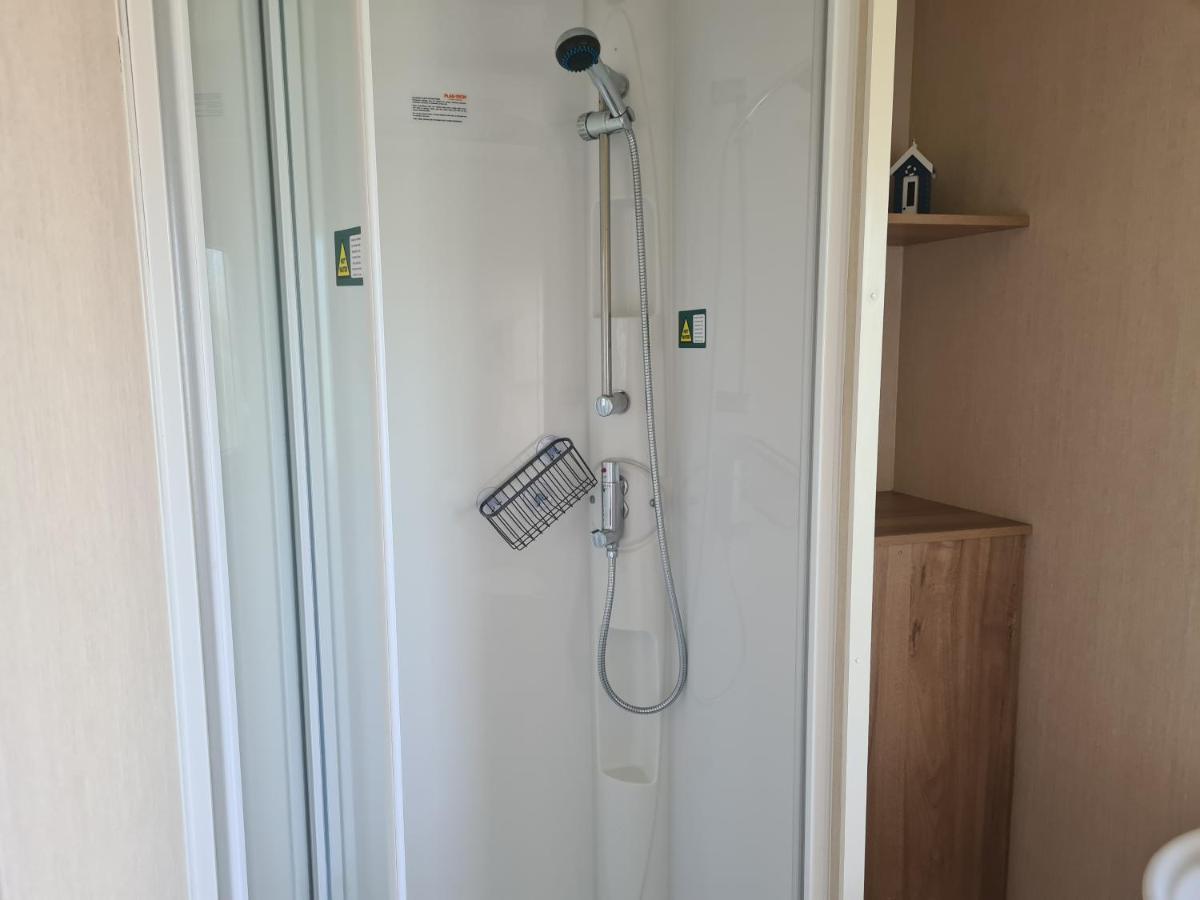 8 Berth On Sealands New Horizon Apartment